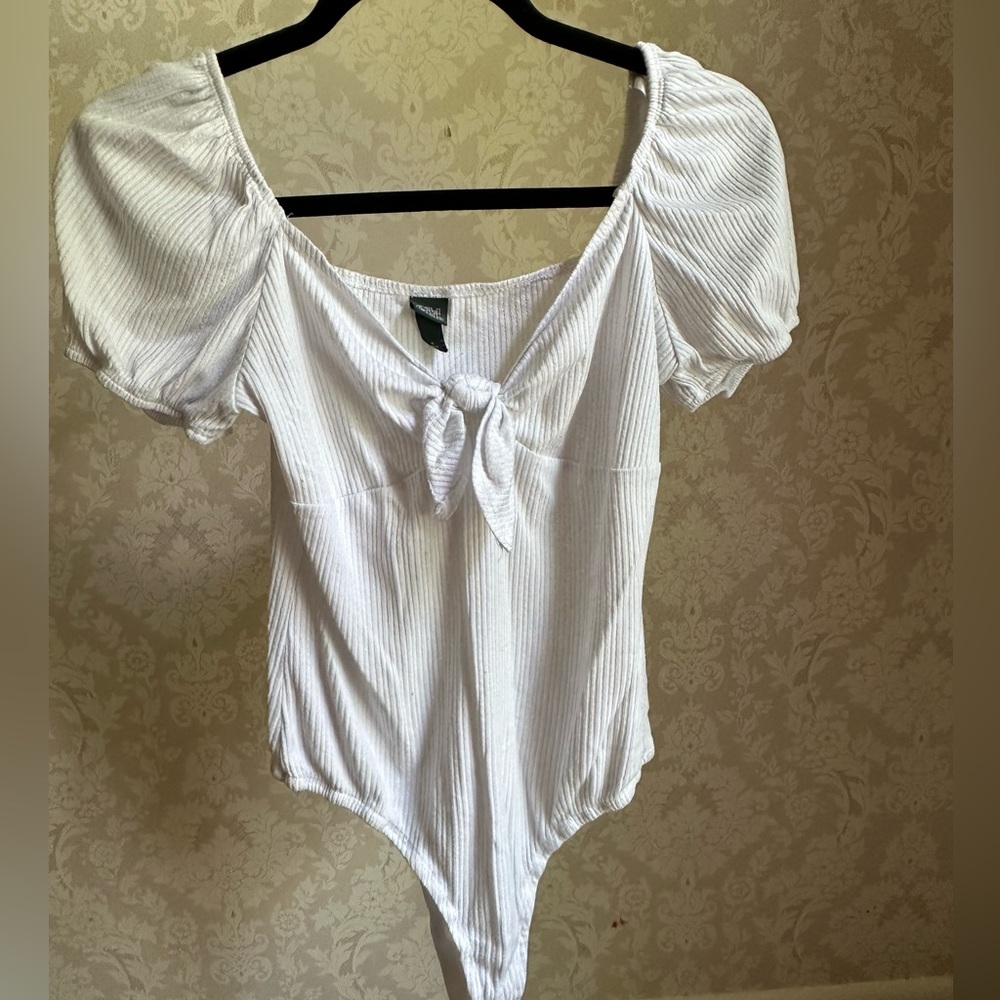 Puff sleeve bodysuit